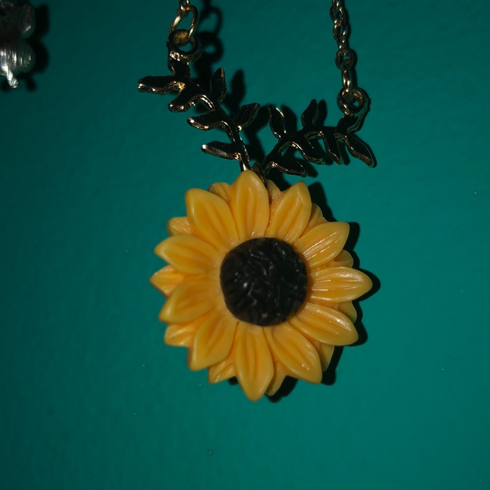 Sunflower necklace